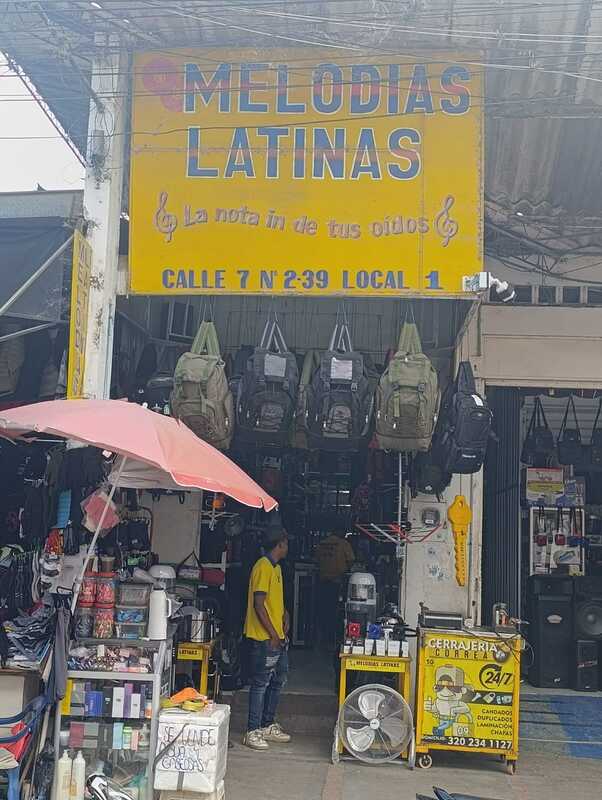 Fachada de Melodias Latinas